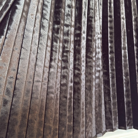 On 34th Pleated Maxi Velour / Velvet Skirt Black 2X - Picture 4 of 12